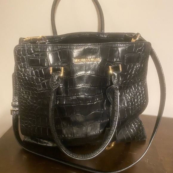 Michael Kors purse - Picture 1 of 4